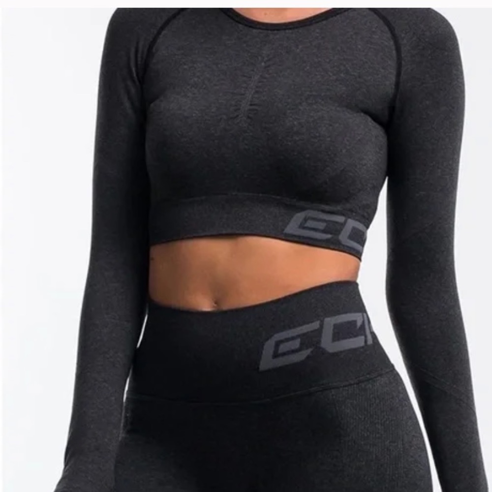 ECHT Arise Scrunch grey XS top
